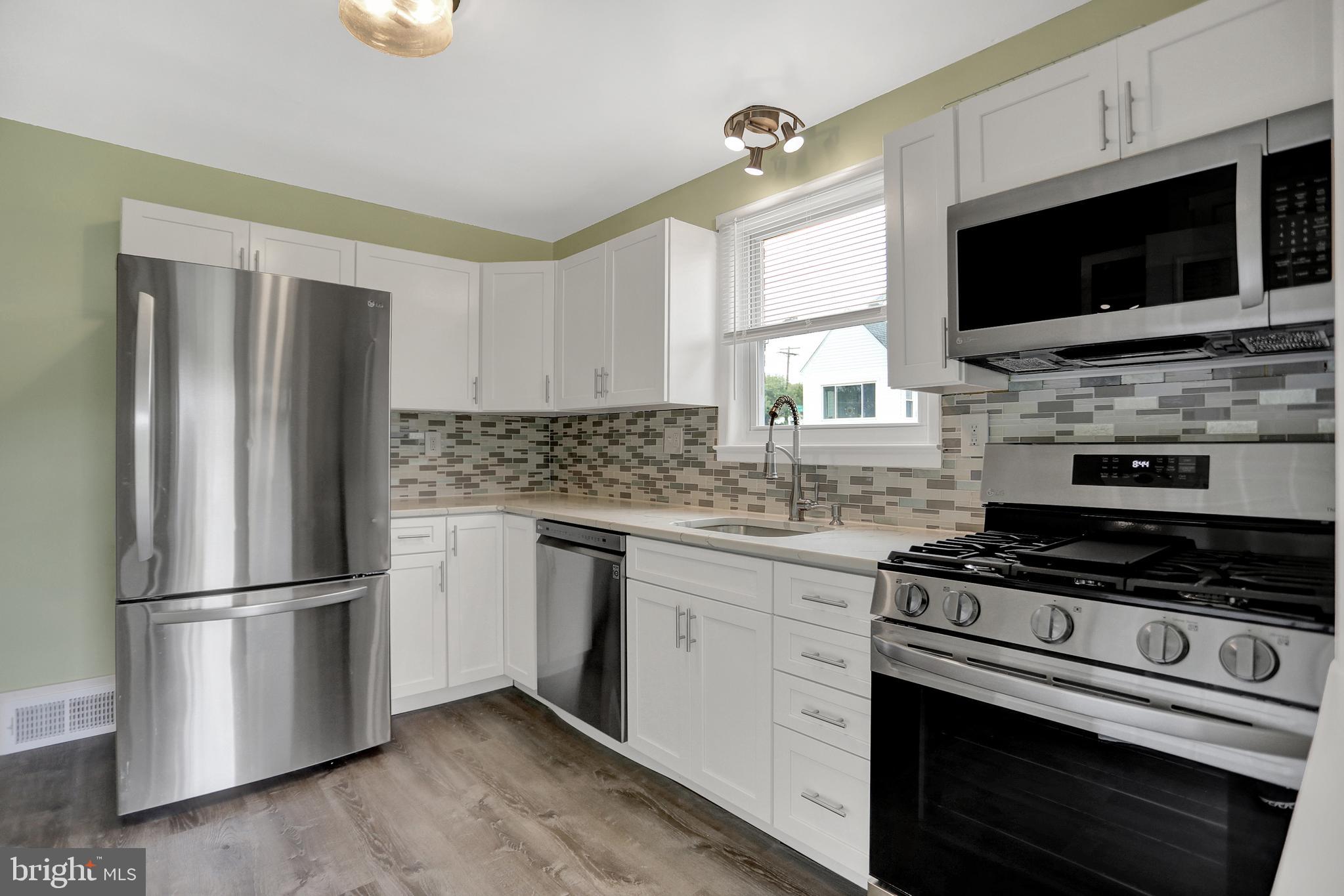 1309 Longview Avenue Rosedale, MD 21237 - Photo 4 of 34