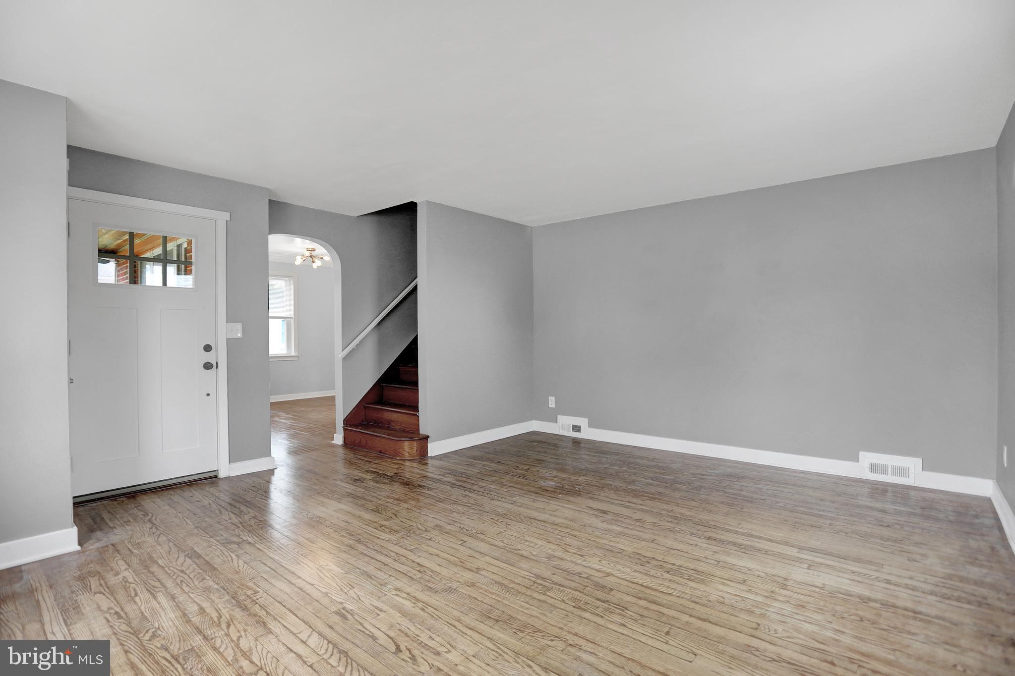 1309 Longview Avenue Rosedale, MD 21237 - Photo 10 of 34 Spacious Living Room