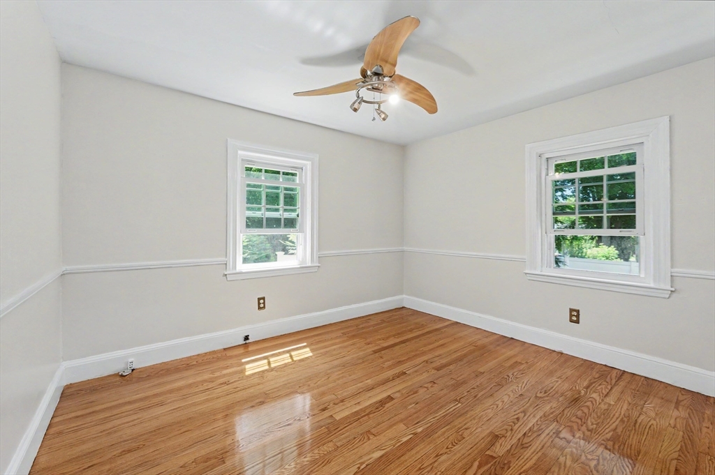 25 Moynihan Road Hamilton, MA 01982 - Photo 29 of 42