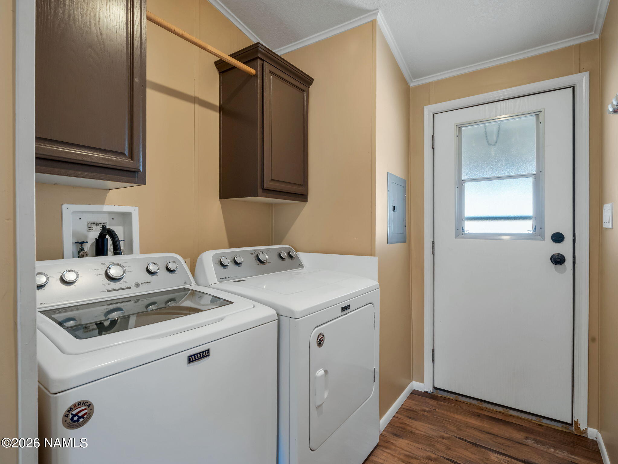 3095 North Peak View Road Williams, AZ 86046 - Photo 22 of 37 a utility room with dryer and washer