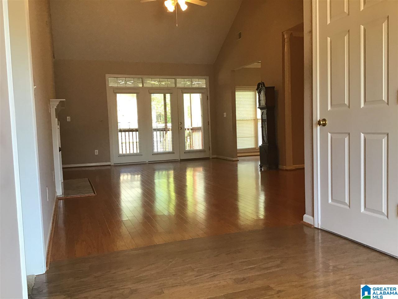 200 Beaver Crest Circle Pelham, AL 35124 - Photo 2 of 21