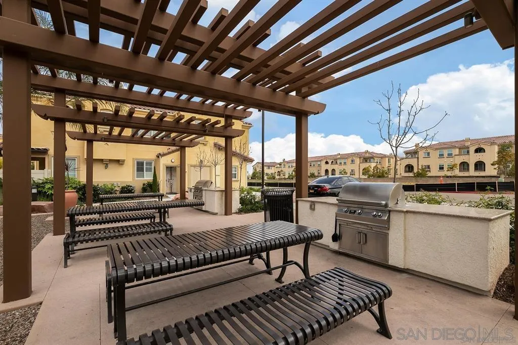 1686 Santa Carolina Road Chula Vista, CA 91913 - Photo 21 of 27