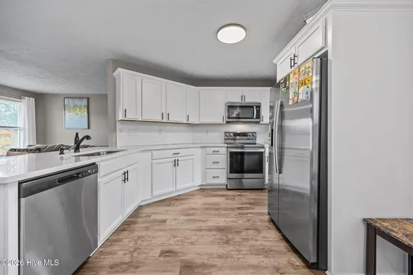 $2,000 | 38 Hallmark Drive, Spring Lake, NC 28390