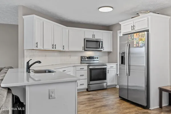 $2,000 | 38 Hallmark Drive, Spring Lake, NC 28390