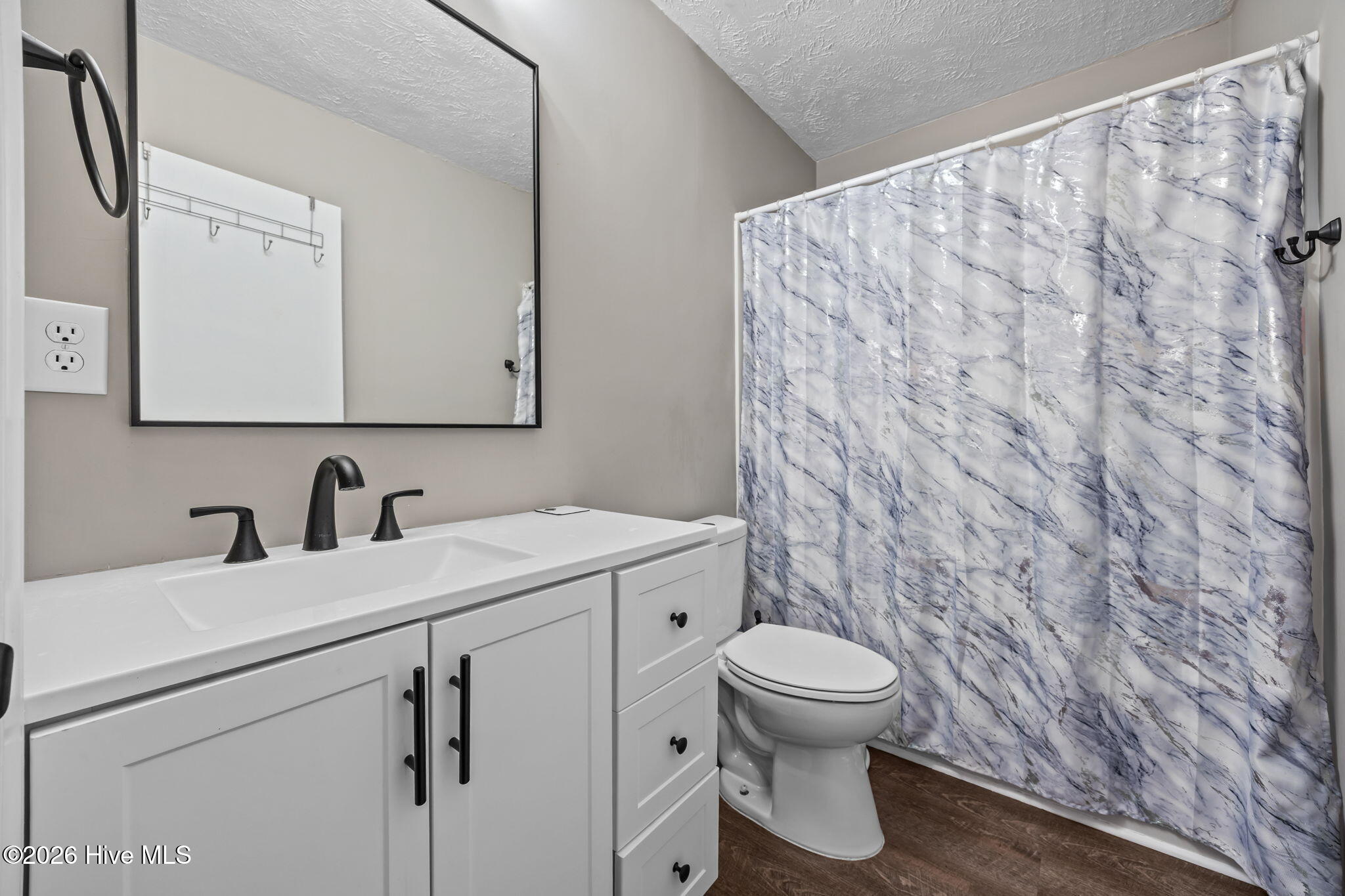 38 Hallmark Drive Spring Lake, NC 28390 - Photo 20 of 39 Master Bathroom