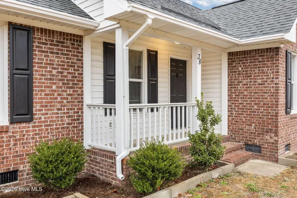 $2,000 | 38 Hallmark Drive, Spring Lake, NC 28390