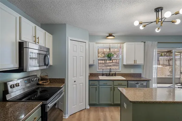 $415,000 | 11258 Lomita Wren Road, Weeki Wachee, FL 34614