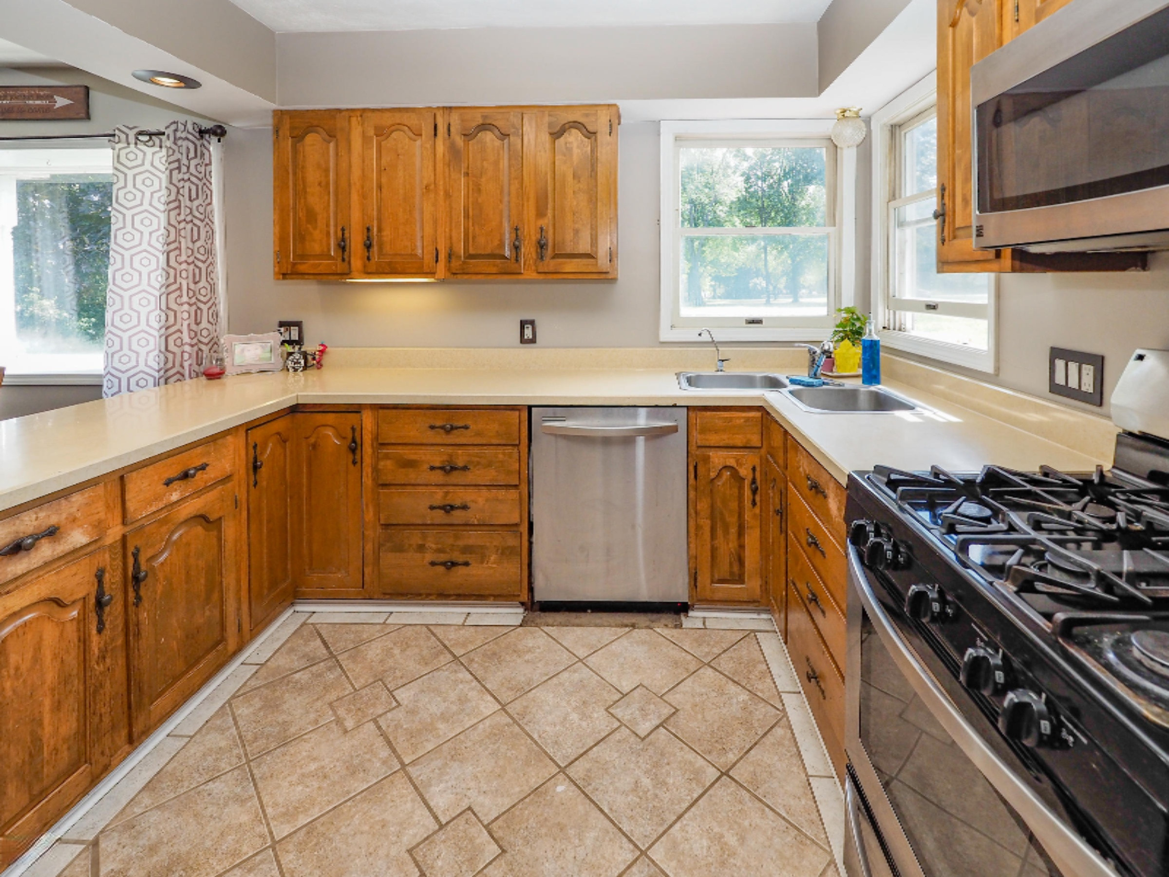 14660 East Ridgeview Drive Three Rivers, MI 49093 - Photo 9 of 28 14660 E. Ridgeview Drive-108