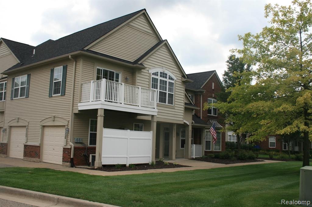 4256 Hampton Ridge Boulevard, Unit 151 Howell, MI 48843 - Photo 4 of 14