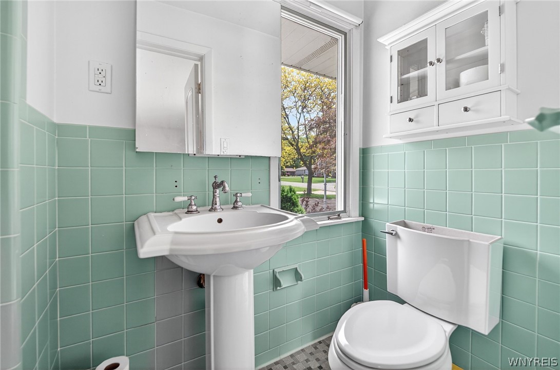 7706 St Joseph Road Niagara, NY 14304 - Photo 28 of 48