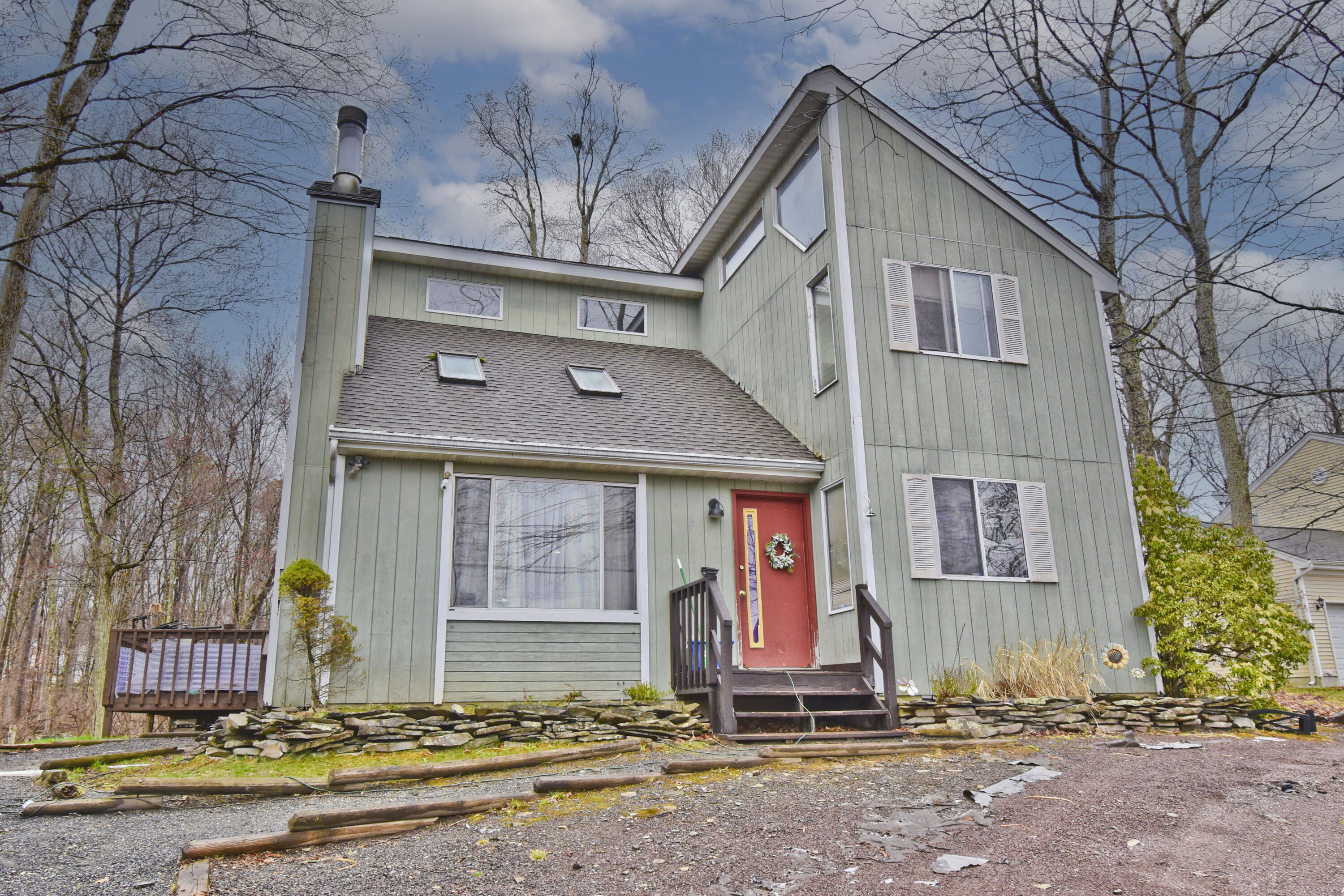 1152 Lancaster Drive Bushkill, PA 18324 - Photo 1 of 37 1