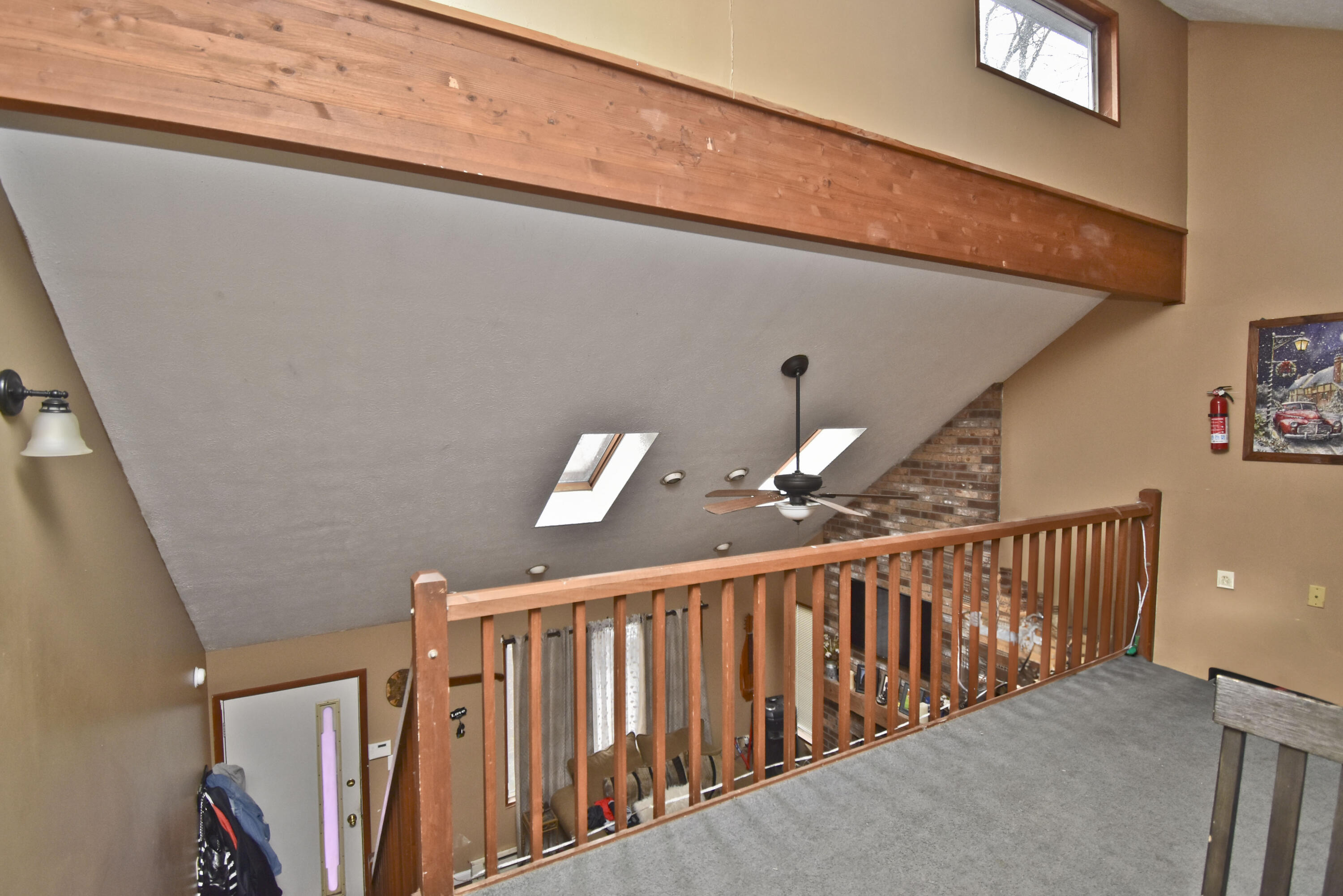 1152 Lancaster Drive Bushkill, PA 18324 - Photo 13 of 37 8 Loft (2)