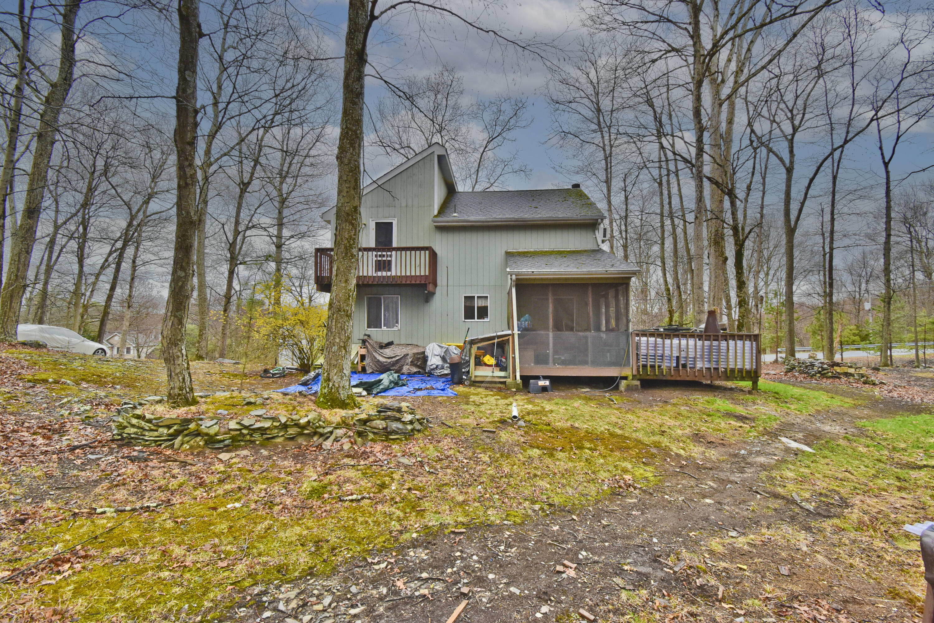 1152 Lancaster Drive Bushkill, PA 18324 - Photo 20 of 37 11 Back (2)