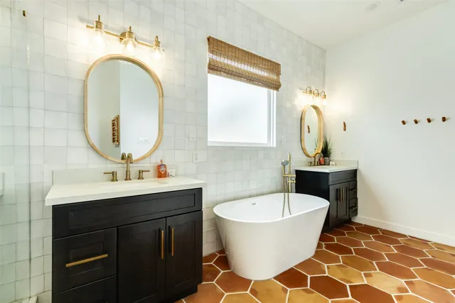 $539,700 | 13119 Buccaneer Parkway, Freeport, TX 77541