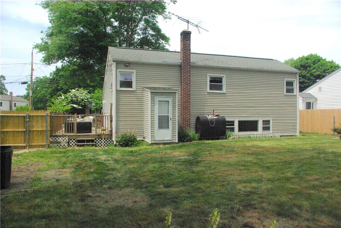 138 Glenbrook Road Warwick, RI 02889 - Photo 12 of 14 Gallery Image 12