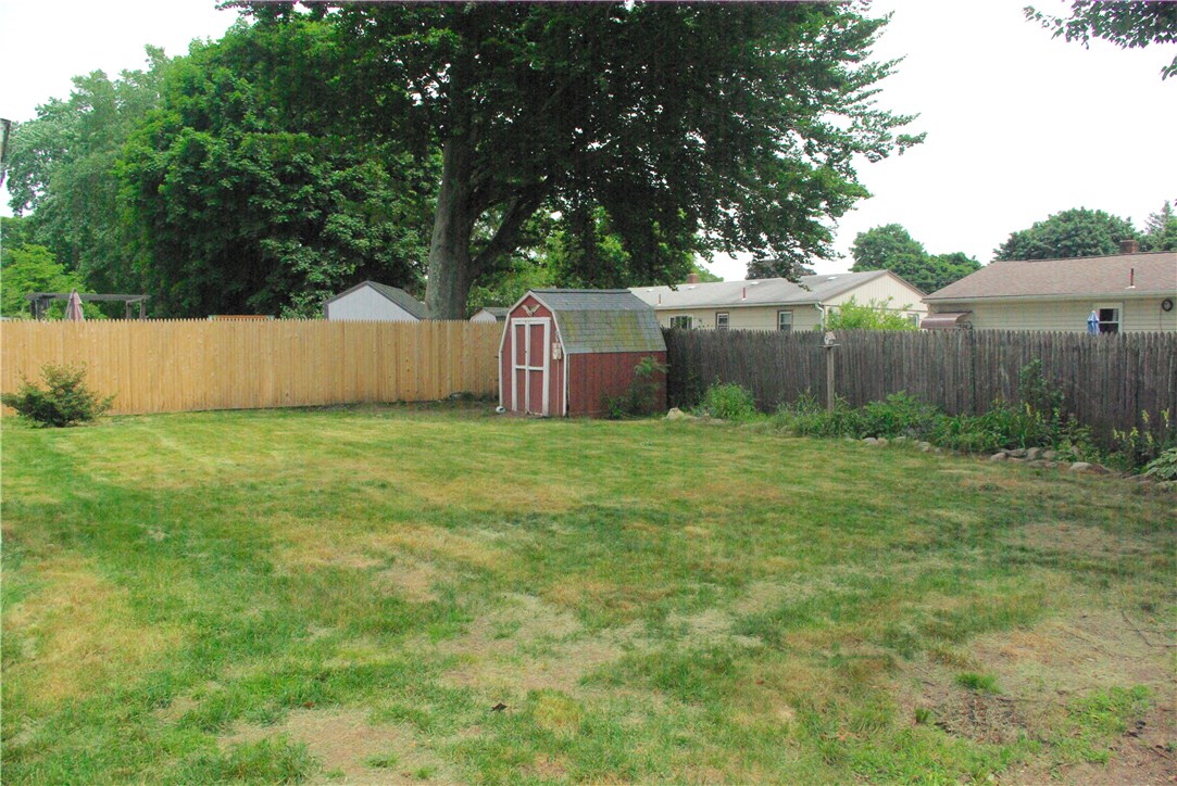 138 Glenbrook Road Warwick, RI 02889 - Photo 13 of 14 Gallery Image 13