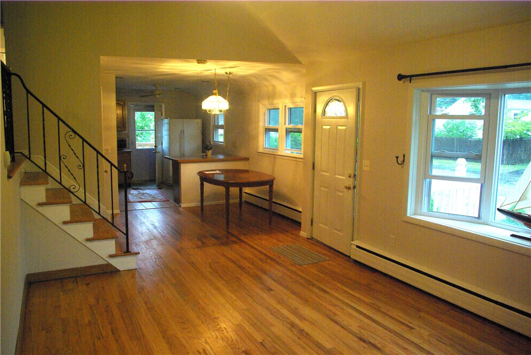 138 Glenbrook Road Warwick, RI 02889 - Photo 5 of 14 Gallery Image 5