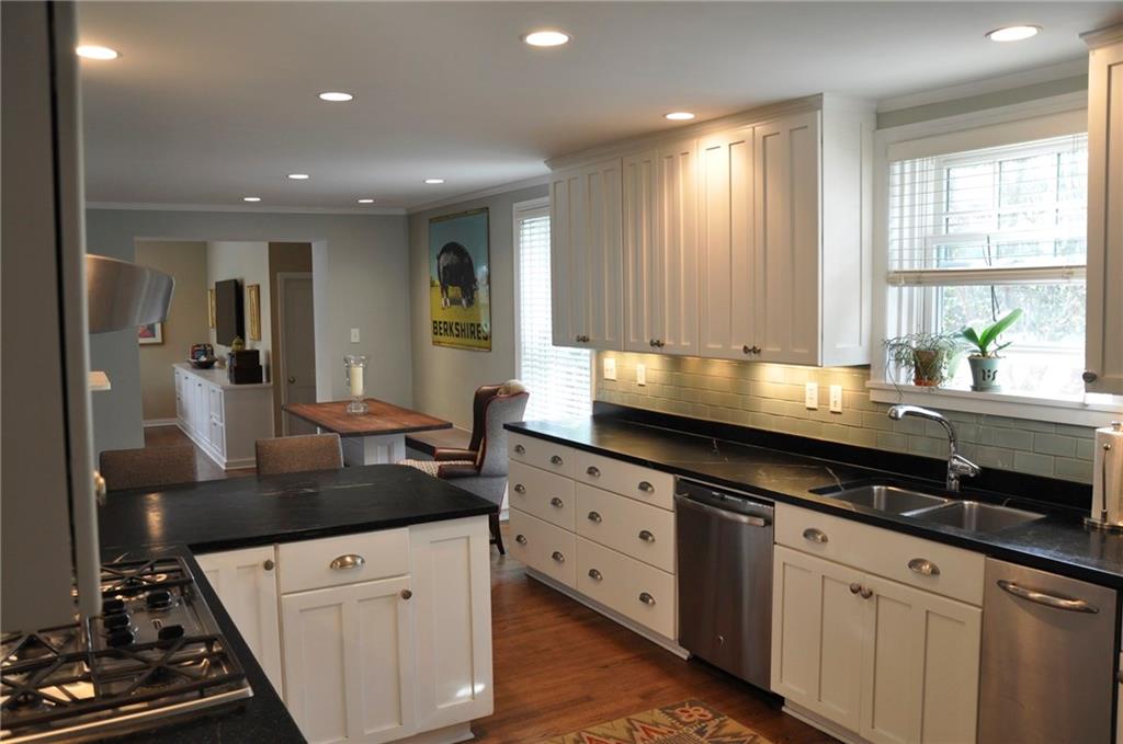 303 Pine Road Edgeworth, PA 15143 - Photo 9 of 24 Another view of Kitchen showing eating area.