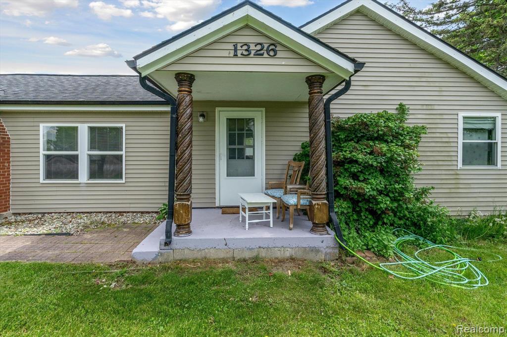 1326 Reid Road Grand Blanc, MI 48439 - Photo 6 of 49 Gallery Image 6