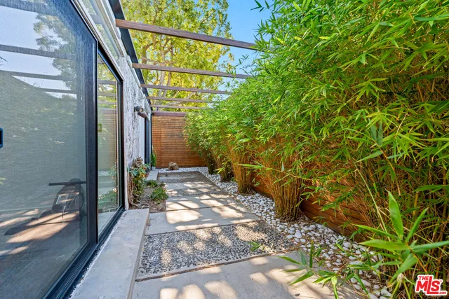 $10,500 | 3744 Cody Road, Sherman Oaks, CA 91403