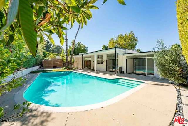 $10,500 | 3744 Cody Road, Sherman Oaks, CA 91403