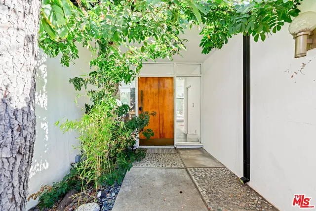 $10,500 | 3744 Cody Road, Sherman Oaks, CA 91403