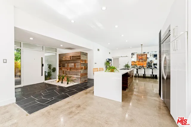 $10,500 | 3744 Cody Road, Sherman Oaks, CA 91403