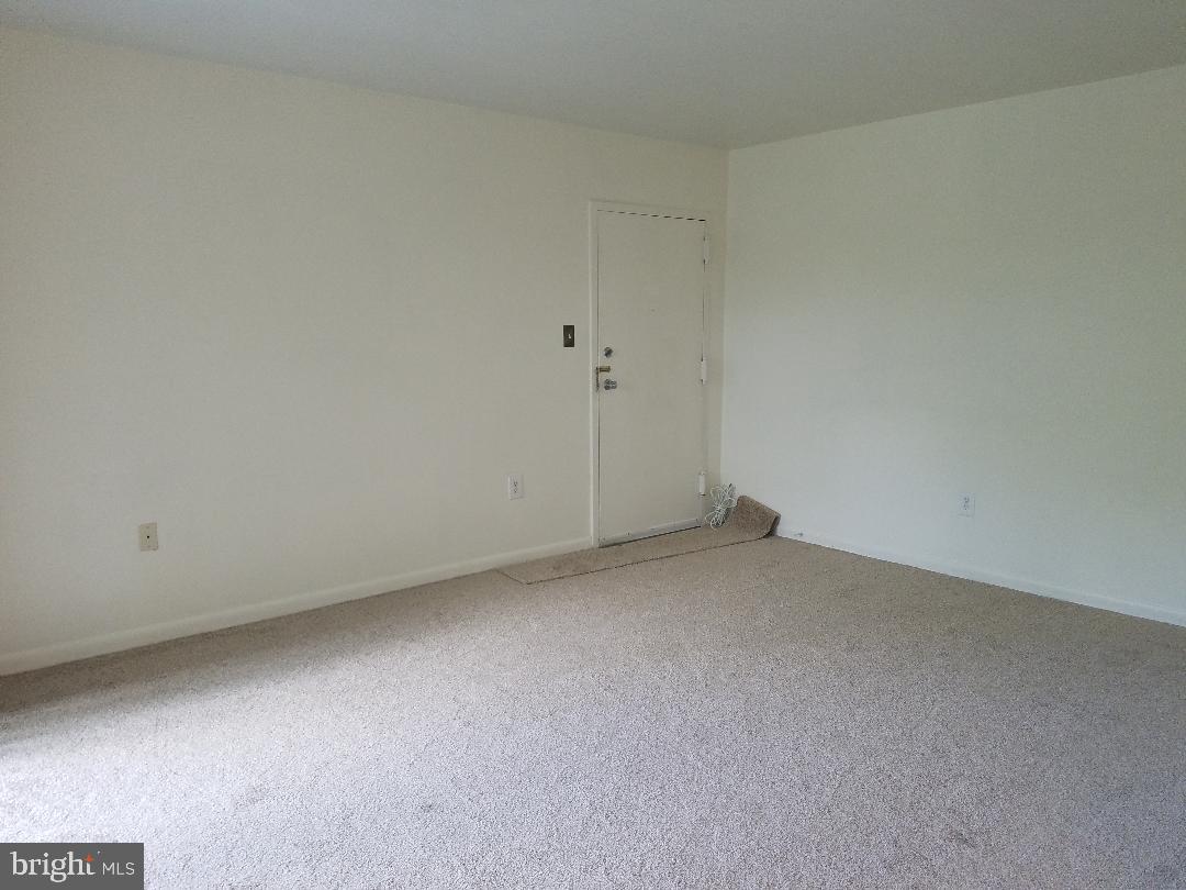 17811 Buehler Road, Unit 3B2 Olney, MD 20832 - Photo 4 of 28 Gallery Image 4