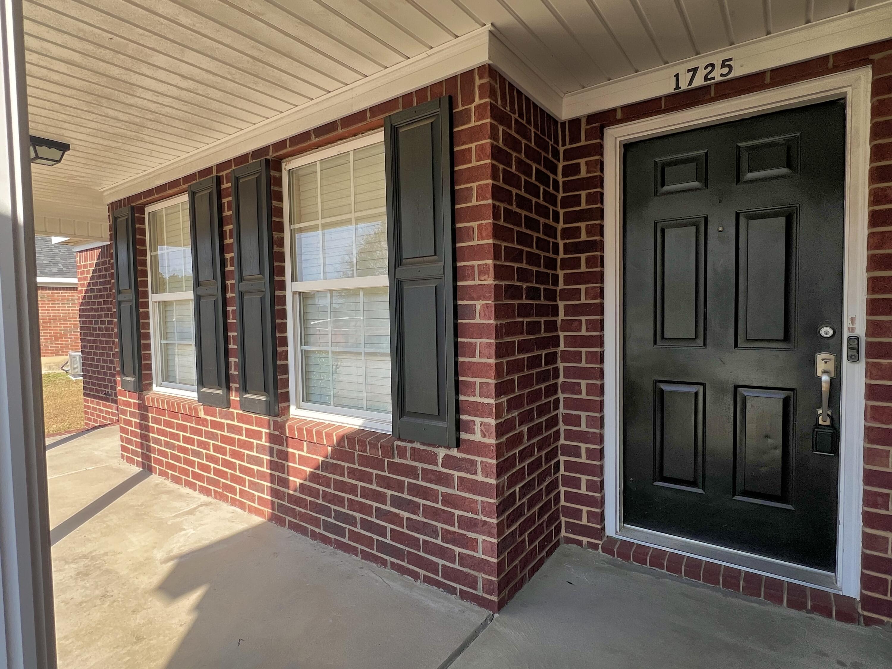 1725 Tamarind Way Augusta, GA 30906 - Photo 3 of 29 IMG_7858 4 Edited