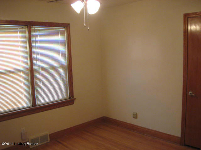 9108 Chenault Road Louisville, KY 40258 - Photo 11 of 23 with closet