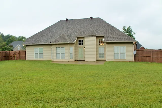 $1,995 | 3636 Prestwicke Place, Adams, TN 37010