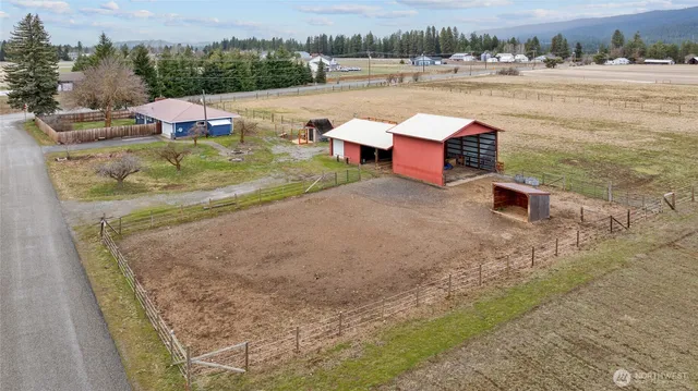 a view of a backyard and a sink