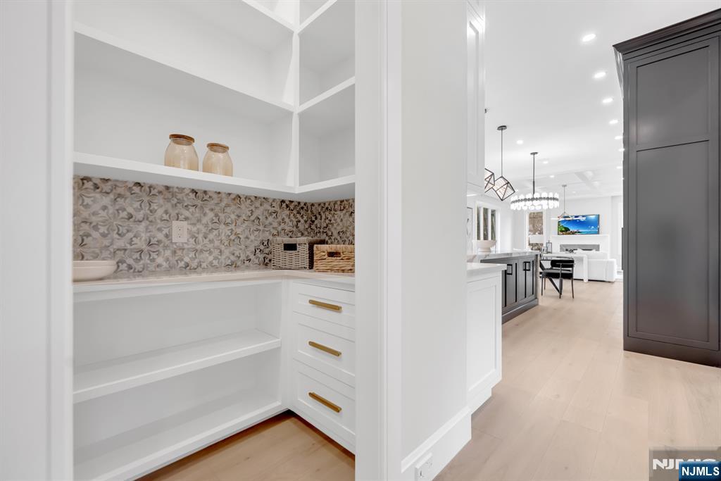 75 Susan Drive Closter, NJ 07624 - Photo 20 of 50