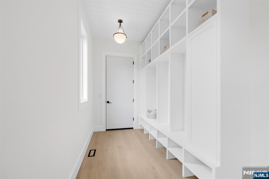 75 Susan Drive Closter, NJ 07624 - Photo 22 of 50