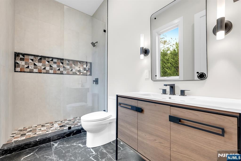 75 Susan Drive Closter, NJ 07624 - Photo 23 of 50