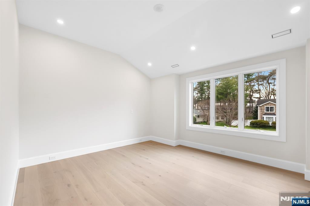 75 Susan Drive Closter, NJ 07624 - Photo 39 of 50