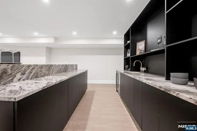 $3,300,000 | 75 Susan Drive, Closter, NJ 07624