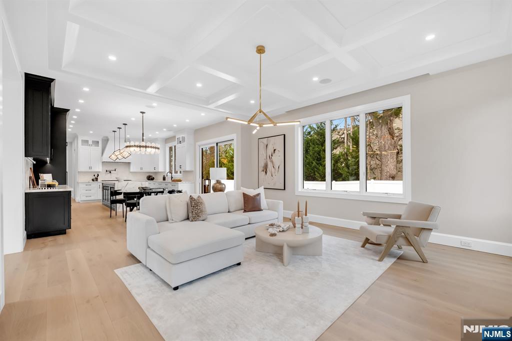 75 Susan Drive Closter, NJ 07624 - Photo 8 of 50