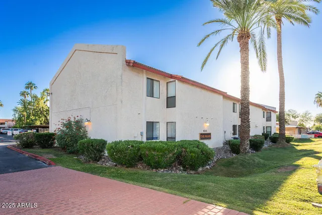 $198,000 | 4211 East Palm Lane, Unit 219, Phoenix, AZ 85008