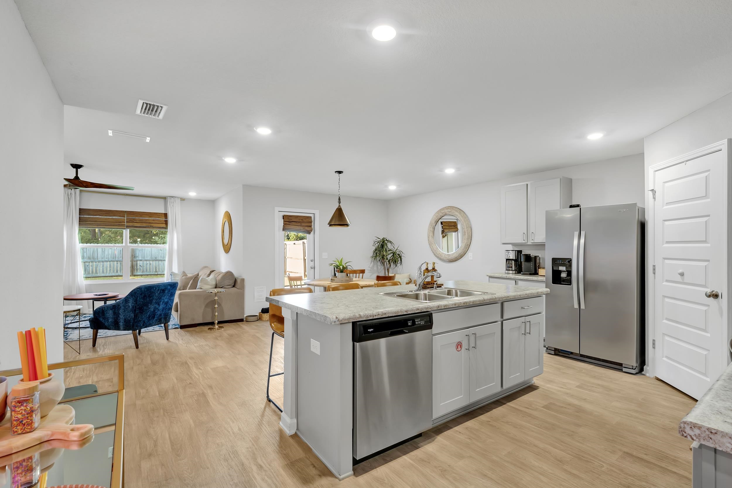 257 Burnston Way Foley, AL 36535 - Photo 16 of 42 Kitchen