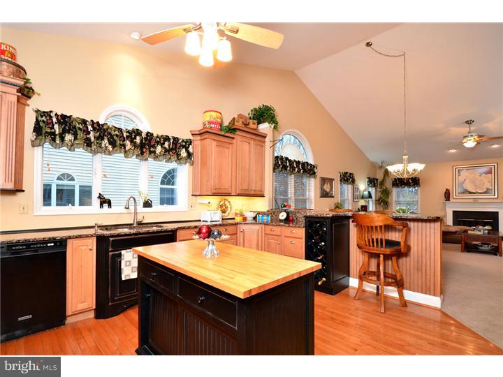 107 Inis Way Malvern, PA 19355 - Photo 9 of 19 Kitchen