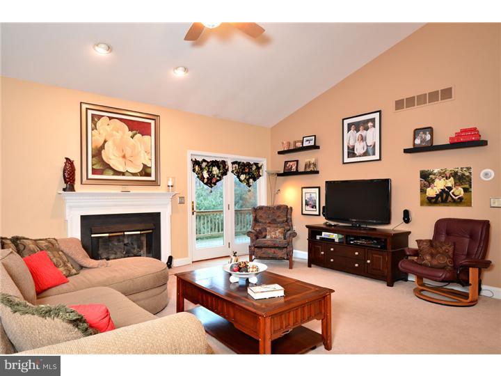 107 Inis Way Malvern, PA 19355 - Photo 10 of 19 Living Room