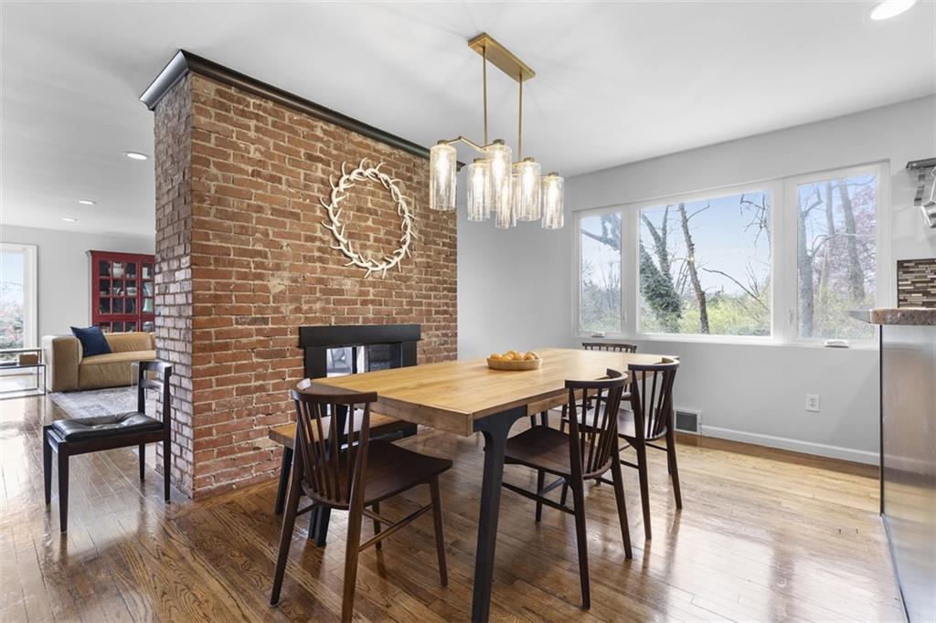 305 Buckingham Road Pittsburgh, PA 15215 - Photo 8 of 35 Gallery Image 8