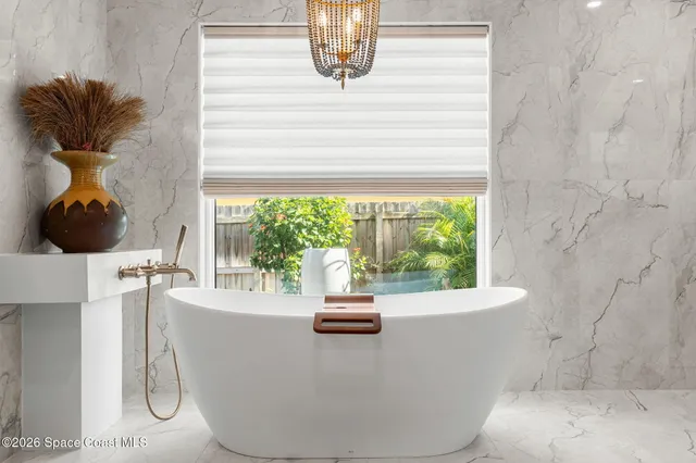 $1,465,000 | 656 Franklyn Avenue, Indialantic, FL 32903