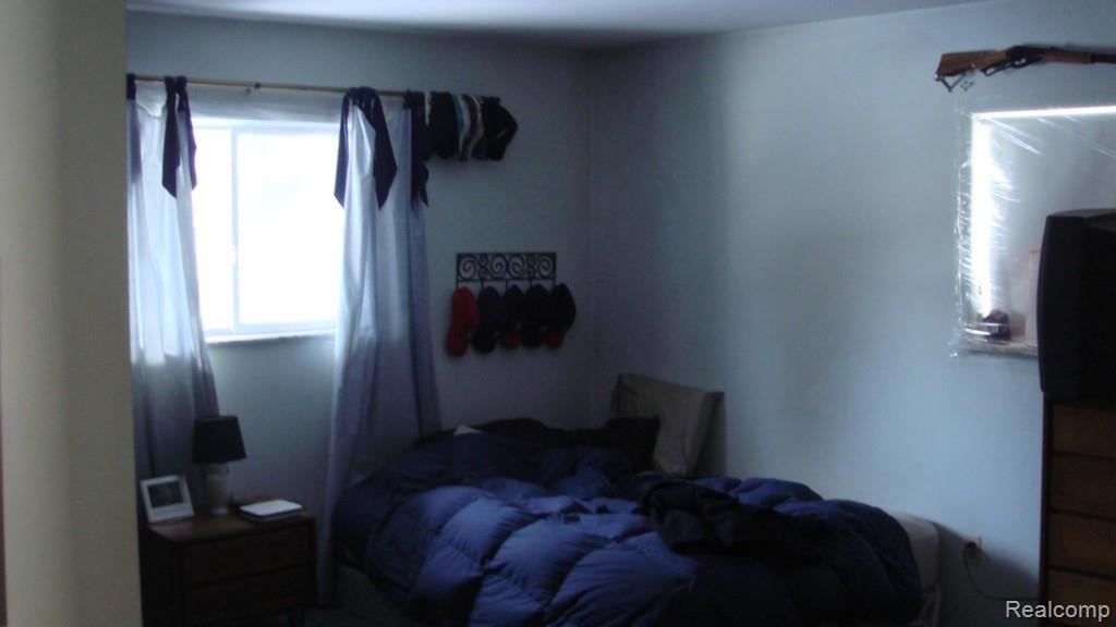 2204 North Baldwin Road Oxford, MI 48371 - Photo 11 of 28 DSC00012.jpg