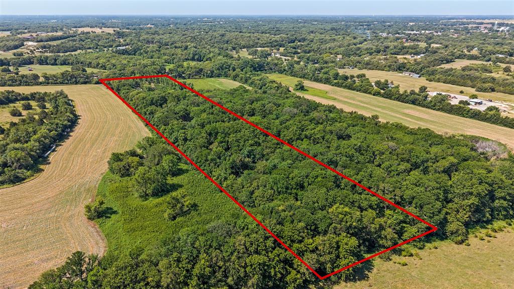 555 Yowell Hill Road Tom Bean, TX 75491 - Photo 11 of 33