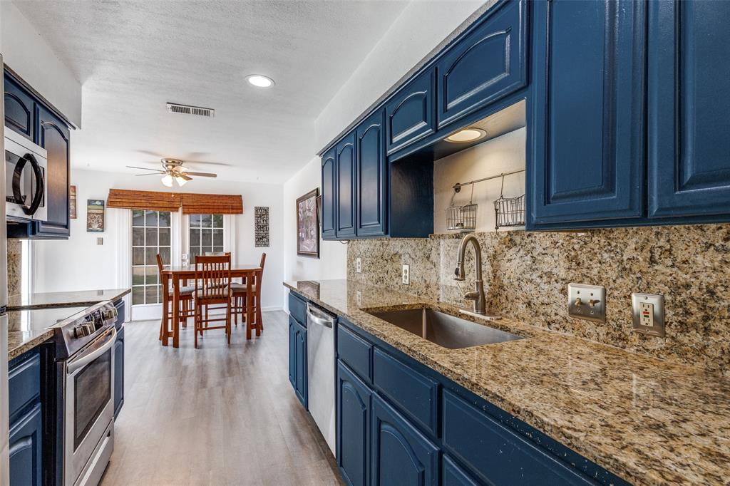 7501 Cedarhill Road Watauga, TX 76148 - Photo 6 of 16