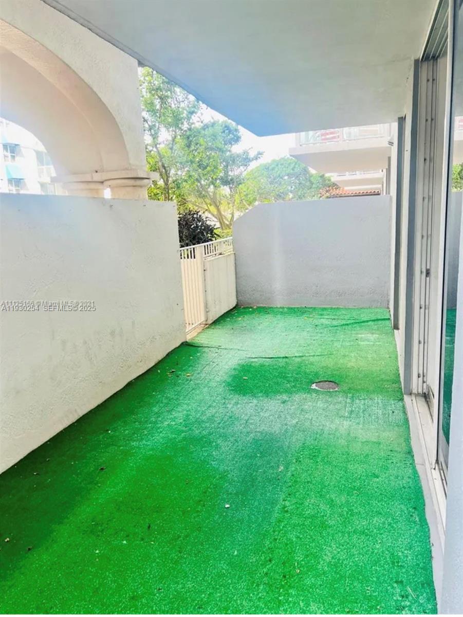 5077 Northwest 7th Street, Unit 416 Miami, FL 33126 - Photo 20 of 29