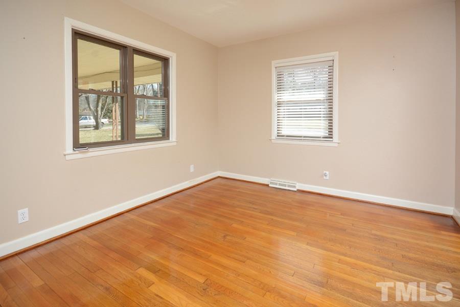 2708 Fairlawn Road Durham, NC 27705 - Photo 5 of 16 Gallery Image 5