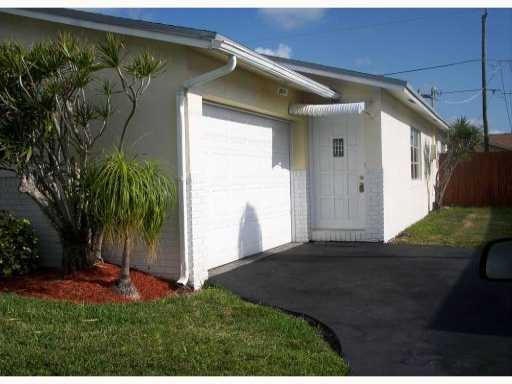 541 Northwest 53rd Street Boca Raton, FL 33487 - Photo 15 of 18 20140425184147391839000000-o